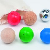 Zestaw kulek z różnych materiałów - zabawka sensoryczna